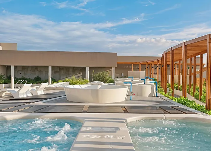 Апартаменты Mandala Seaside Retreat Mui Ne